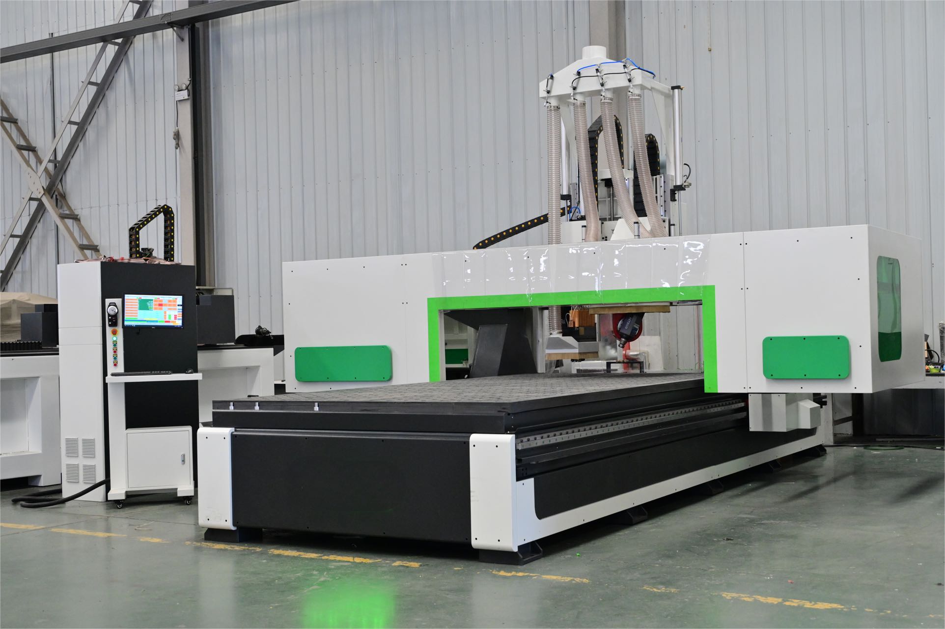 Centro CNC 5 Ejes de alto rendimiento - Sacchi Machinery